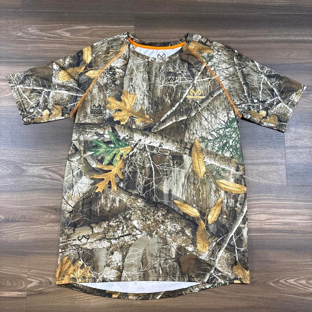 Realtree camo polyester & spandex shirt with tree bark, leaves